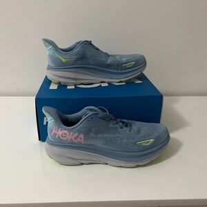Hoka Clifton Womens 9.5 B